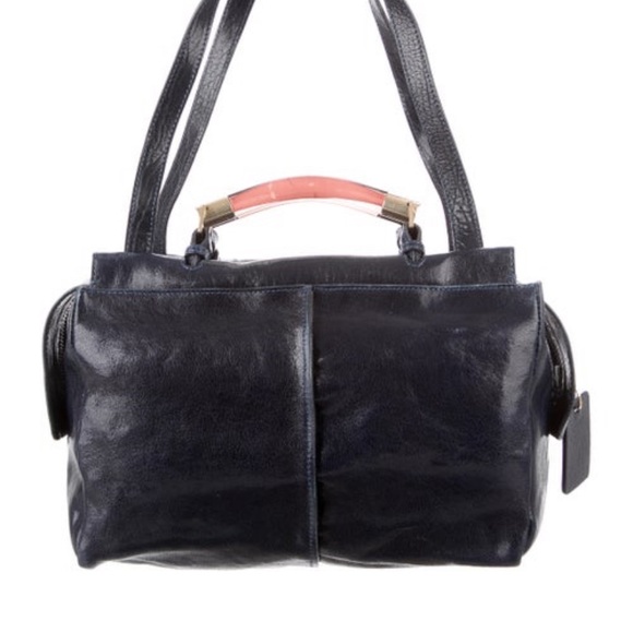 Authentic Chloe Saskia leather satchel in navy - Picture 2 of 8